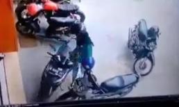 Pha lùi xe có 1-0-2 khiến người xem không tin vào mắt mình