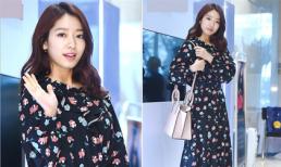 Ai bảo mặc váy hoa là 'sến súa', Park Shin Hye vẫn khoe được vẻ đẹp hơn người 