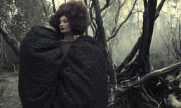 Người mẫu Lê Thúy ma mị giữa rừng cây