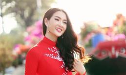 Diễn viên Anh Thư rạng rỡ đi dạo phố 