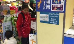 Vợ chồng Dương Mịch bị bắt gặp đưa con gái đi chơi Tết 