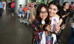 Fan mang băng rôn ra đón Lệ Hằng rạng rỡ ngày về nước