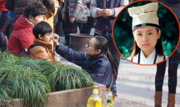 'Chúc Anh Đài' Đổng Khiết đưa con trai đi chùa cầu an dịp đầu năm