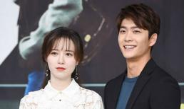 Nàng 'Cỏ' Goo Hye Sun lạnh lùng sánh đôi bên mỹ nam 'Tuổi thanh xuân'