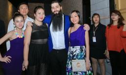 Đạo diễn 'Kong: Skull Island' hội ngộ diễn viên Việt đóng vai thổ dân tại Hà Nội