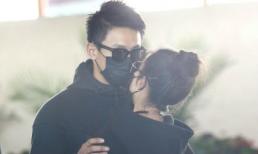 Lý Băng Băng và 'phi công trẻ' diện đồ đôi hôn nhau say đắm qua khẩu trang