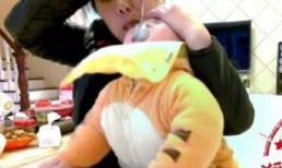 Bảo mẫu hành hạ, đánh đập bé 1 tuổi khi cho ăn