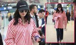 Diện áo rộng thùng thình, quần rách 'tơi tả' Dương Mịch vẫn nổi bật giữa sân bay 