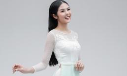 Hoa hậu Ngọc Hân hóa 'nàng thơ' trong bộ ảnh áo dài