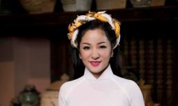Diễn viên Thúy Nga tươi trẻ, duyên dáng khi diện áo dài