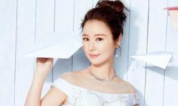 Bị chê 'phát tướng' Lâm Tâm Như xuất hiện tươi trẻ, duyên dáng trên tạp chí