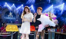 Trấn Thành ngọt ngào song ca với bà xã Hari Won