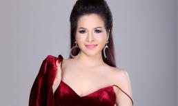 Hoa hậu Lê Thanh Thúy diện mốt áo 2 dây, đẹp quyến rũ và thật nồng nàn