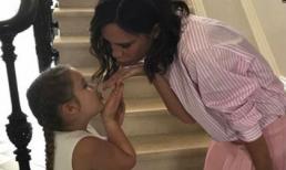 Victoria đăng ảnh ngọt ngào bên Harper chúc mừng sinh nhật ông xã David Beckham 