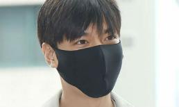 Lee Min Ho đeo khẩu trang kín mít trong ngày nhập ngũ