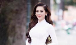 Ca sĩ chuyển giới Lâm Chi Khanh duyên dáng trong tà áo dài