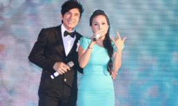 Diễn ở hội chợ tỉnh nguy hiểm rình rập, vì sao nghệ sĩ Việt cứ bất chấp?