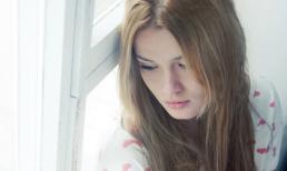 Từ ngày biết được bí mật đó, tôi như sống trên đống lửa và luôn lo sợ bị chồng phát hiện