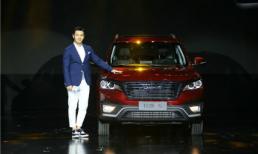 Đây là độ hào phóng của ông chủ Huỳnh Hiểu Minh khi tặng xe cho cấp dưới