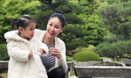 Con gái Hà Kiều Anh vui vẻ khi cùng mẹ đến thăm khu vườn Nhật Bản ở Mỹ