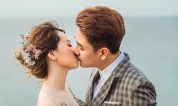 Ca sĩ Huy Nam ngọt ngào khóa môi bà xã trong bộ ảnh cưới tuyệt đẹp
