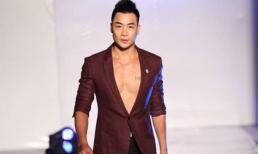 Siêu mẫu Phạm Thành khoe ngực trần vạm vỡ đốn tim phái đẹp