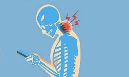 Mỗi lần cúi xuống dùng điện thoại là bạn đang đè 27kg lên cổ