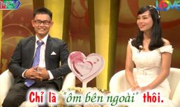 Cặp vợ chồng chỉ ôm nhau thôi cũng phải mua que về thử thai khiến dân mạng cười nghiêng ngả