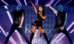 Ariana Grande post hình cám ơn sau khi diễn ở Bắc Kinh, fans Việt và Quốc tế đồng loạt 'ném đá'