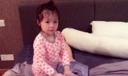 Còn nhỏ nhưng Cadie đã biết mát-xa cho mẹ Elly Trần