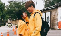 Hòa Minzy tình tứ với trai lạ ở Hàn Quốc