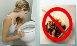 Ăn cơm kiểu này còn gây ngộ độc hơn cả thịt chưa nấu chín