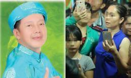 Đám đông xin chụp ảnh trong đám tang danh hài Khánh Nam, cám cảnh người nghệ sĩ đến chết vẫn phải mua vui cho thiên hạ