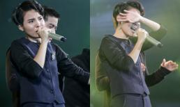 Vũ Cát Tường khóc nức nở trong Birthday Concert 'Forever Mine' cùng fans