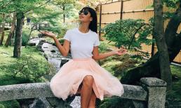 Siêu mẫu Hà Anh diện đồ theo style 'bánh bèo' dạo chơi ở Nhật Bản