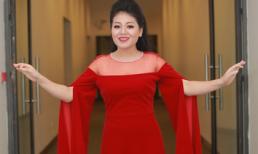 Anh Thơ diện set đồ gần 1 tỷ trong Liveshow để đời