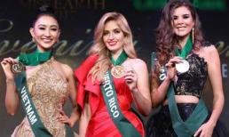 Hà Thu giành huy chương đồng phần thi trang phục dạ hội ở Miss Earth