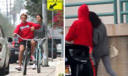 Mới chia tay bạn trai, Selena Gomez bị bắt gặp tình tứ đi hẹn hò với Justin Bieber