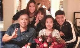 Hari Won bất ngờ tổ chức sinh nhật muộn cho mẹ chồng