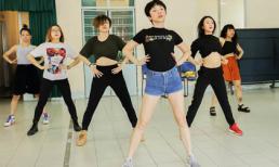 Tạm ngưng diễn một tuần, Tóc Tiên tập luyện tiết mục đặc biệt dành riêng sân khấu MAMA 2017 