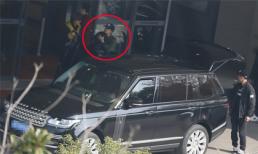 Sợ bị paparazzi chụp trộm, Angela Baby dùng chăn quấn chặt con trai kín như bưng