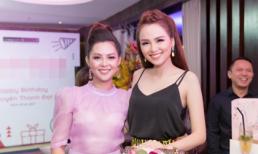 Hoa hậu Diễm Hương rạng rỡ tới mừng sinh nhật con trai vợ chồng Thành Được - Vân Anh