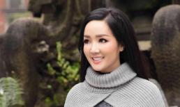 Hoa hậu Đền Hùng Giáng My rạng rỡ đi dạo giữa trời đông Hà Nội