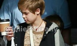 Con gái Angelina Jolie bị gãy xương đòn trong kỳ nghỉ với gia đình