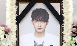 Những hình ảnh hiếm hoi trong tang lễ của em trai Ha Ji Won