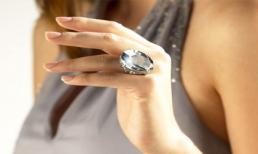 Sở hữu tướng tay này, cả đời tiền đầy nhà, vàng đầy kho, lụa là gấm vóc mấy đời không hết