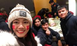 Thanh Tú - mỹ nhân Vbiz đầu tiên được gặp thầy trò HLV Park Hang-seo sau chung kết