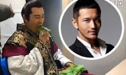 Vợ thì ăn mì hộp còn Huỳnh Hiểu Minh chỉ ăn mỗi rau như thế này trên phim trường