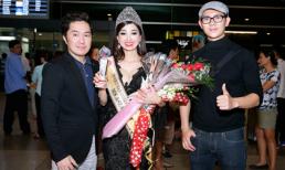 Bầu Hoà cùng nam vương Hải Quân đón Hoa hậu Hồng Tươi tại sân bay