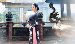 Hoa hậu Ngọc Hân khoe sắc ở ngôi chùa cổ kính của Đài Loan